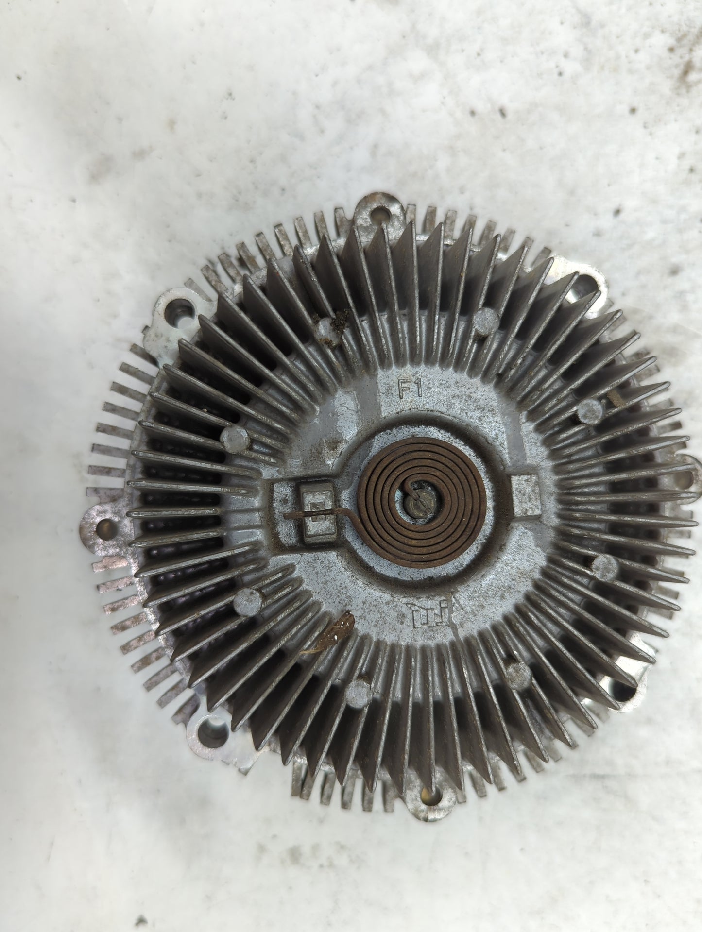 2003-2004 Infiniti G35 Radiator Cooling Fan Clutch - Oemusedautoparts1.com