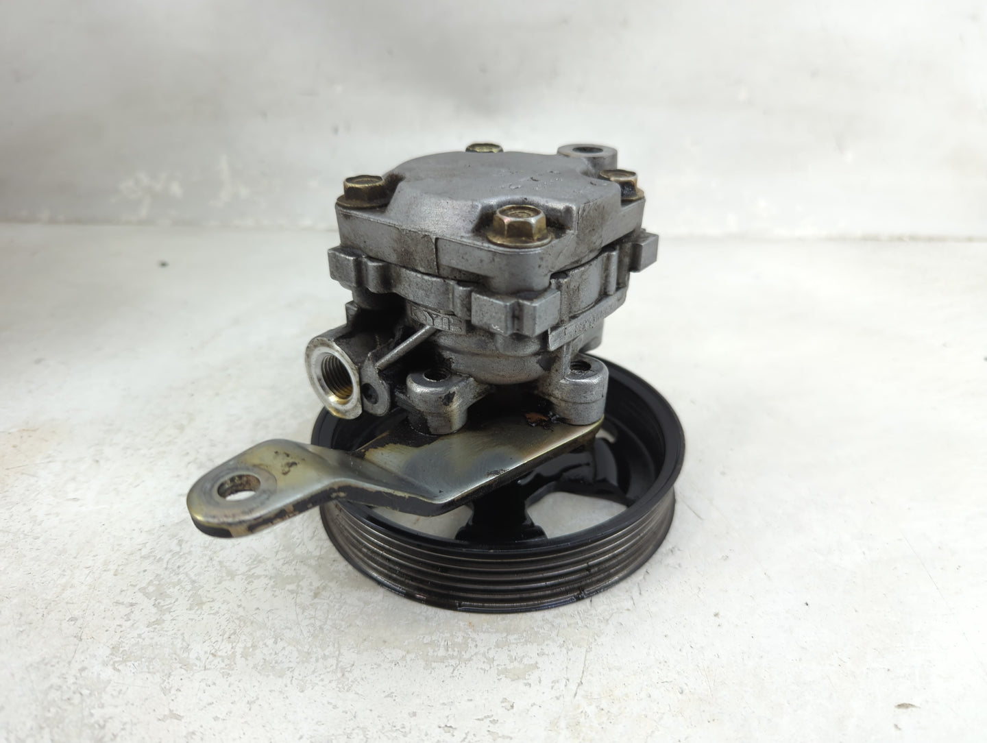 2003-2007 Infiniti G35 Power Steering Column Pump Oem 1467152 - Oemusedautoparts1.com