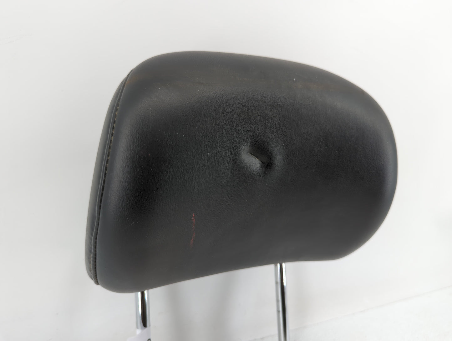 2003-2004 Infiniti G35 Headrest Head Rest Rear Seat Fits Fits 2003 2004 OEM Used Auto Parts - Oemusedautoparts1.com