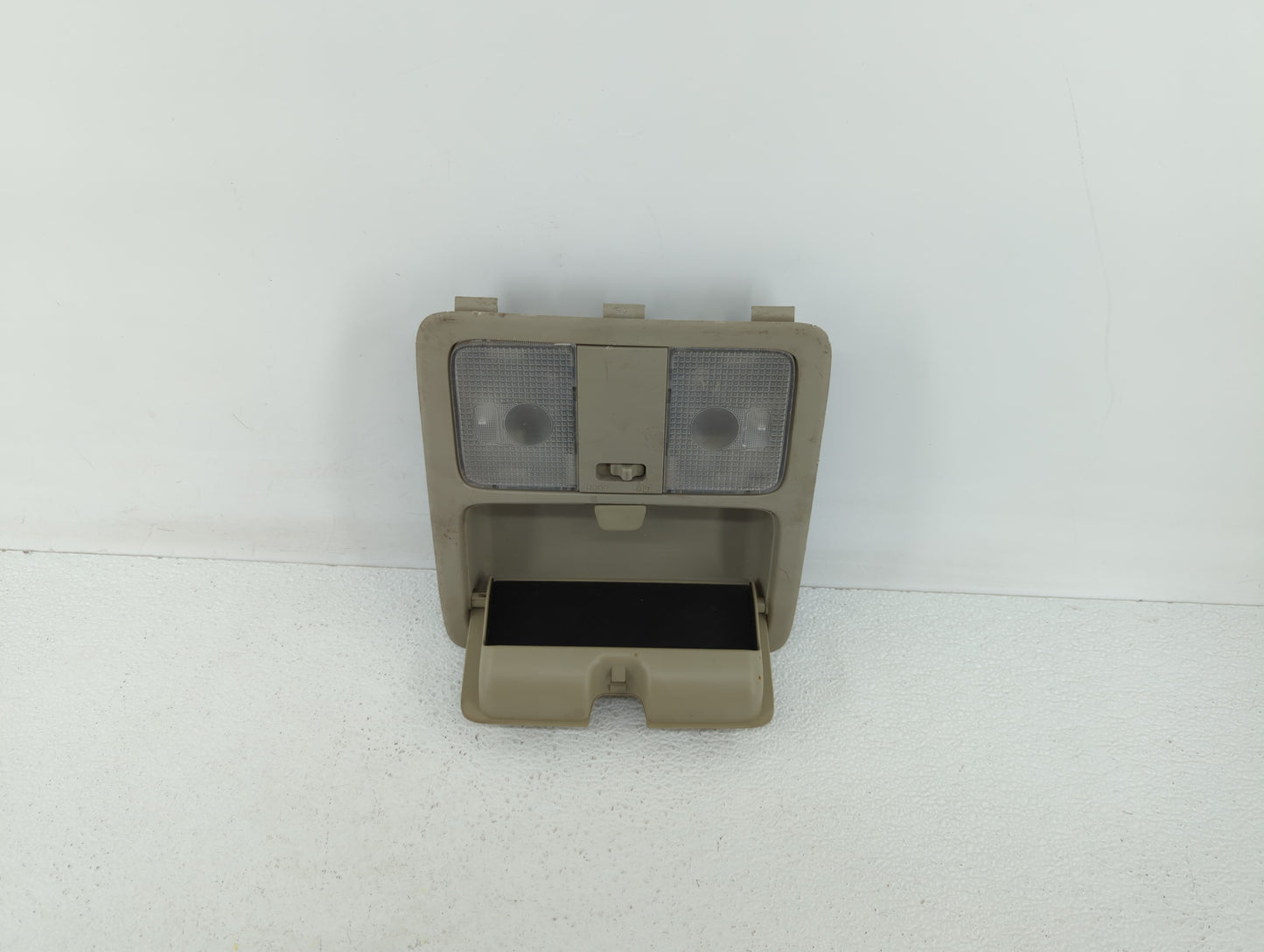 2003 Infiniti G35 Overhead Roof Console Beige - Oemusedautoparts1.com