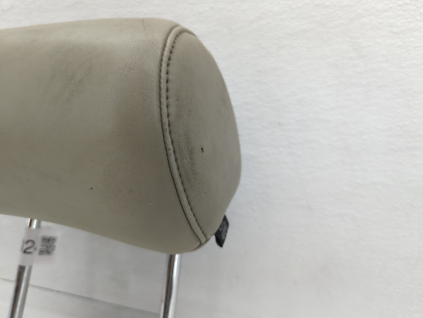 2003-2004 Infiniti G35 Headrest Head Rest Front Driver Passenger Seat - Oemusedautoparts1.com