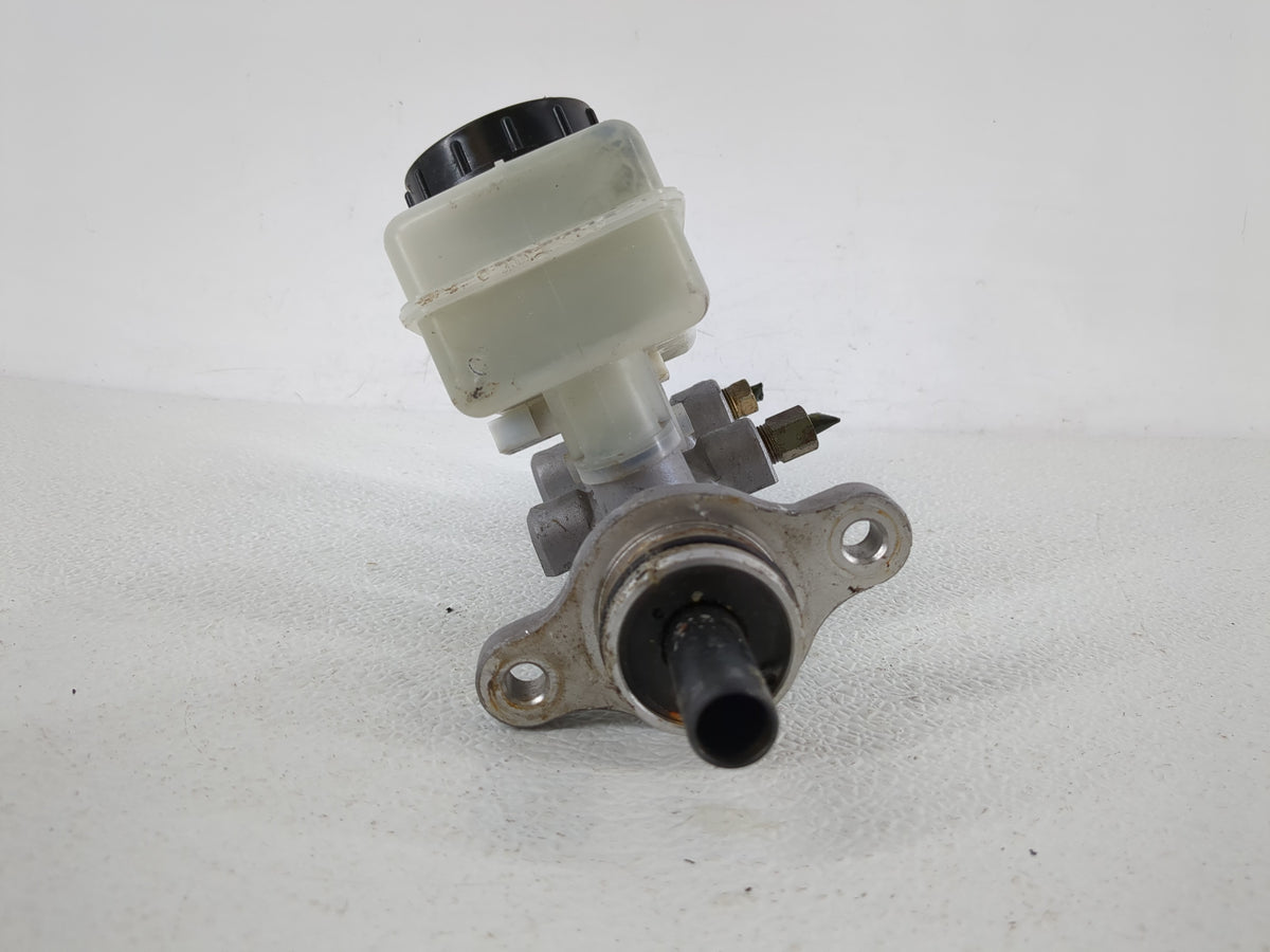 2003-2003 Infiniti G35 Brake Master Cylinder - Oemusedautoparts1.com
