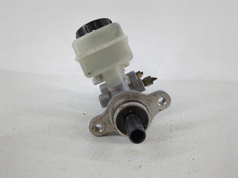 compare product 2003-2003 Infiniti G35 Brake Master Cylinder