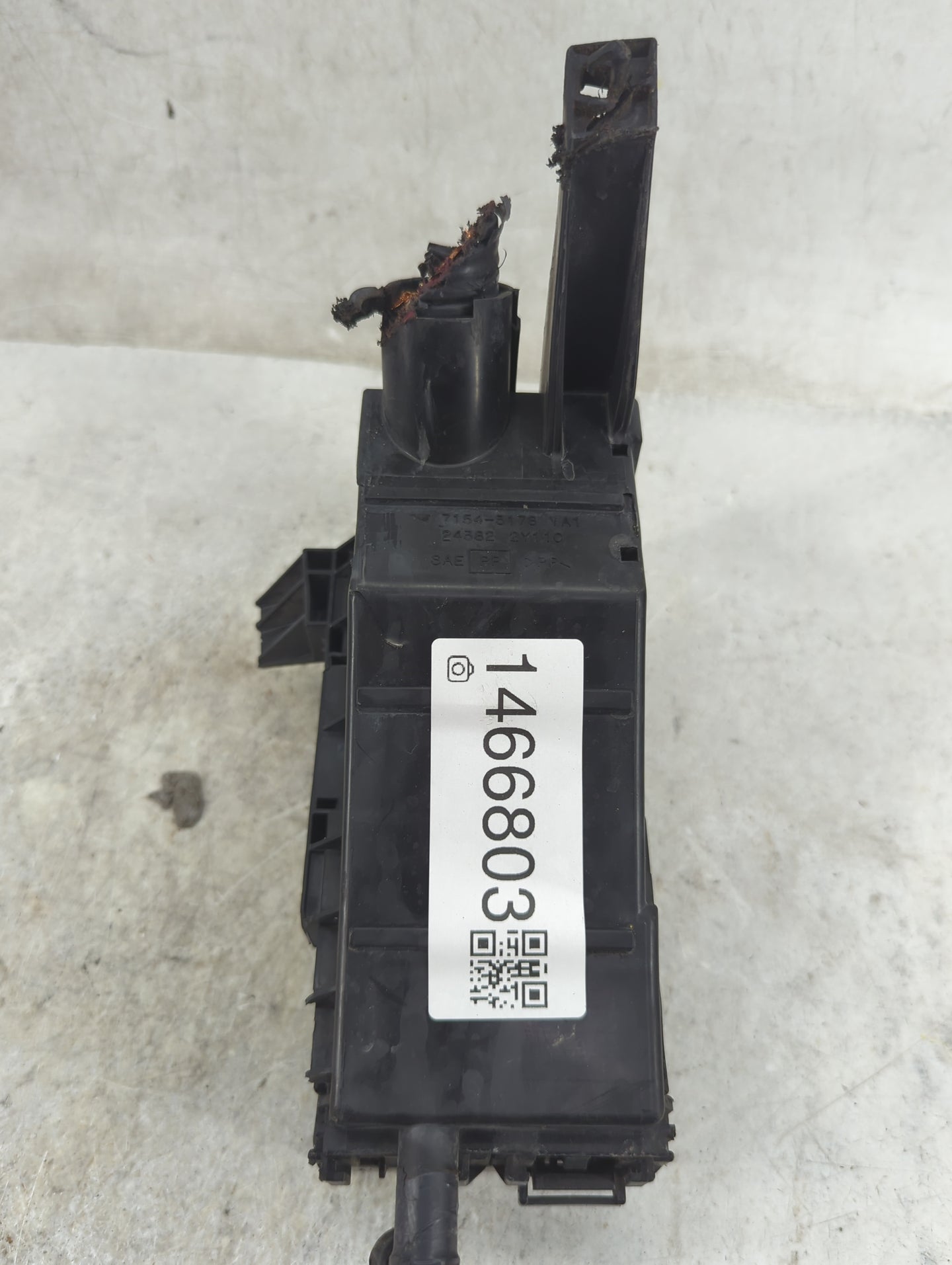 2002-2004 Infiniti I35 Fusebox Fuse Box Panel Relay Module P/N:7154-3178 24382 2Y110 Fits Fits 2000 2001 2002 2003 2004 OEM 