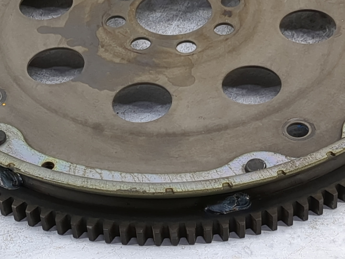 2003-2004 Infiniti I35 Transmission Flywheel Flexplate Fits Fits 2003 2004 2005 2006 2007 OEM Used Auto Parts - Oemusedautop
