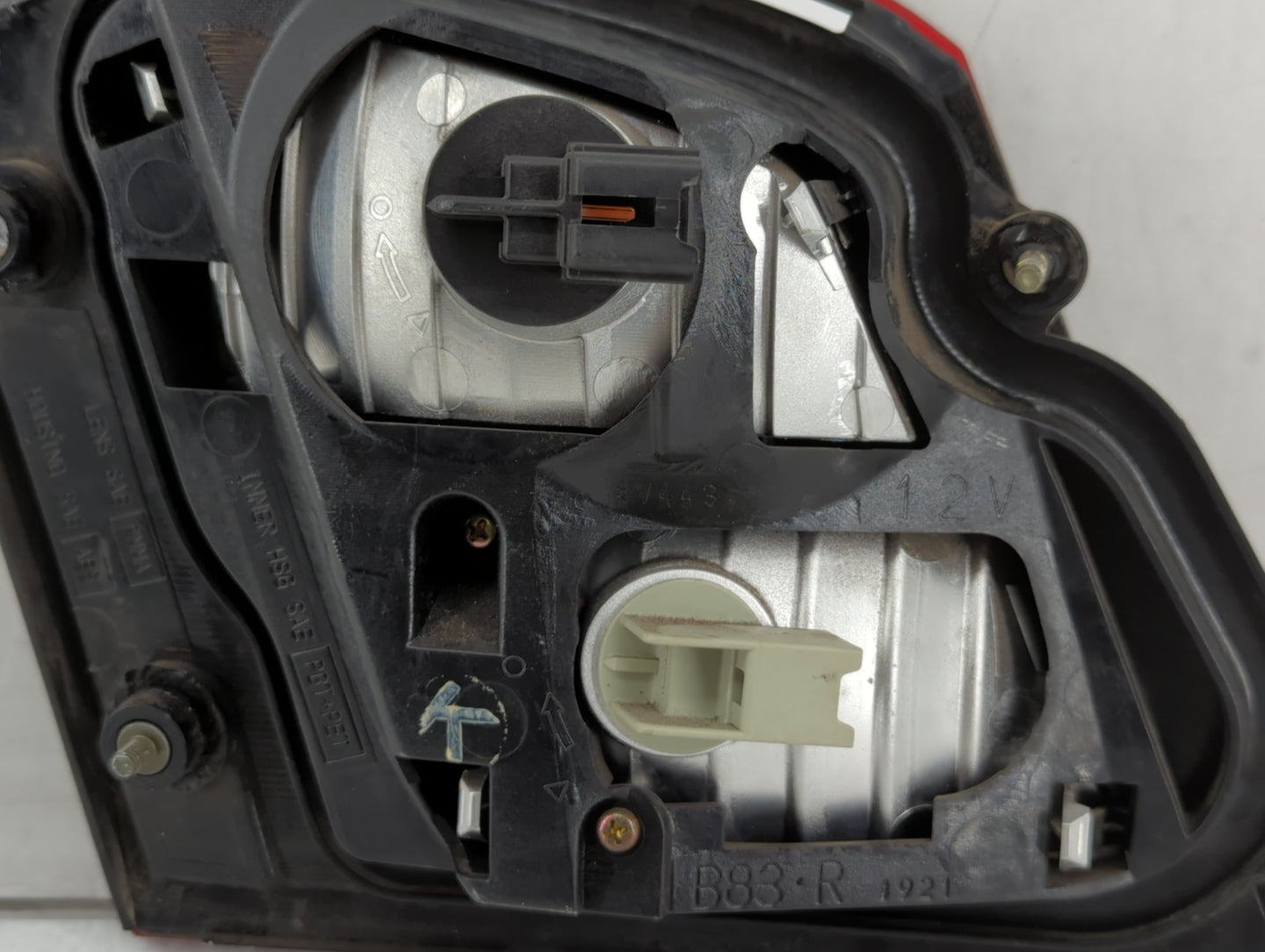 2002-2004 Infiniti I35 Tail Light Assembly Passenger Right OEM Fits Fits 2002 2003 2004 OEM Used Auto Parts - Oemusedautopar