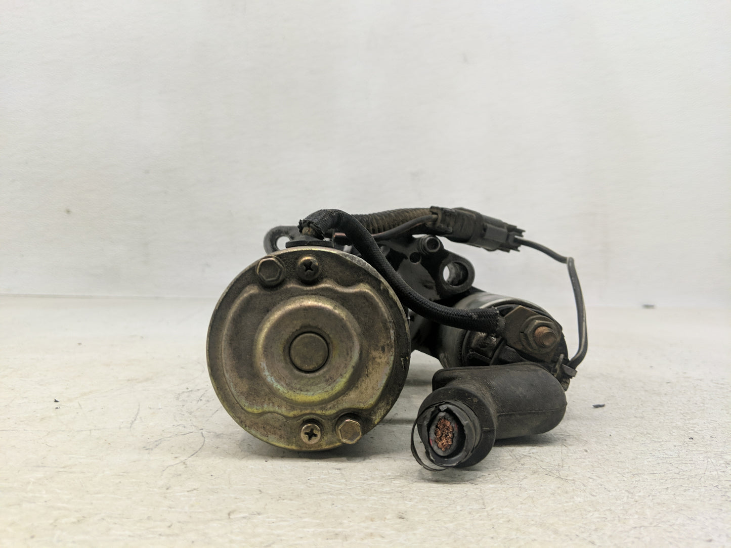 2002-2003 Infiniti Qx4 Car Starter Motor Solenoid OEM P/N:M000T50571 23300 4W017 Fits Fits 2002 2003 OEM Used Auto Parts - O