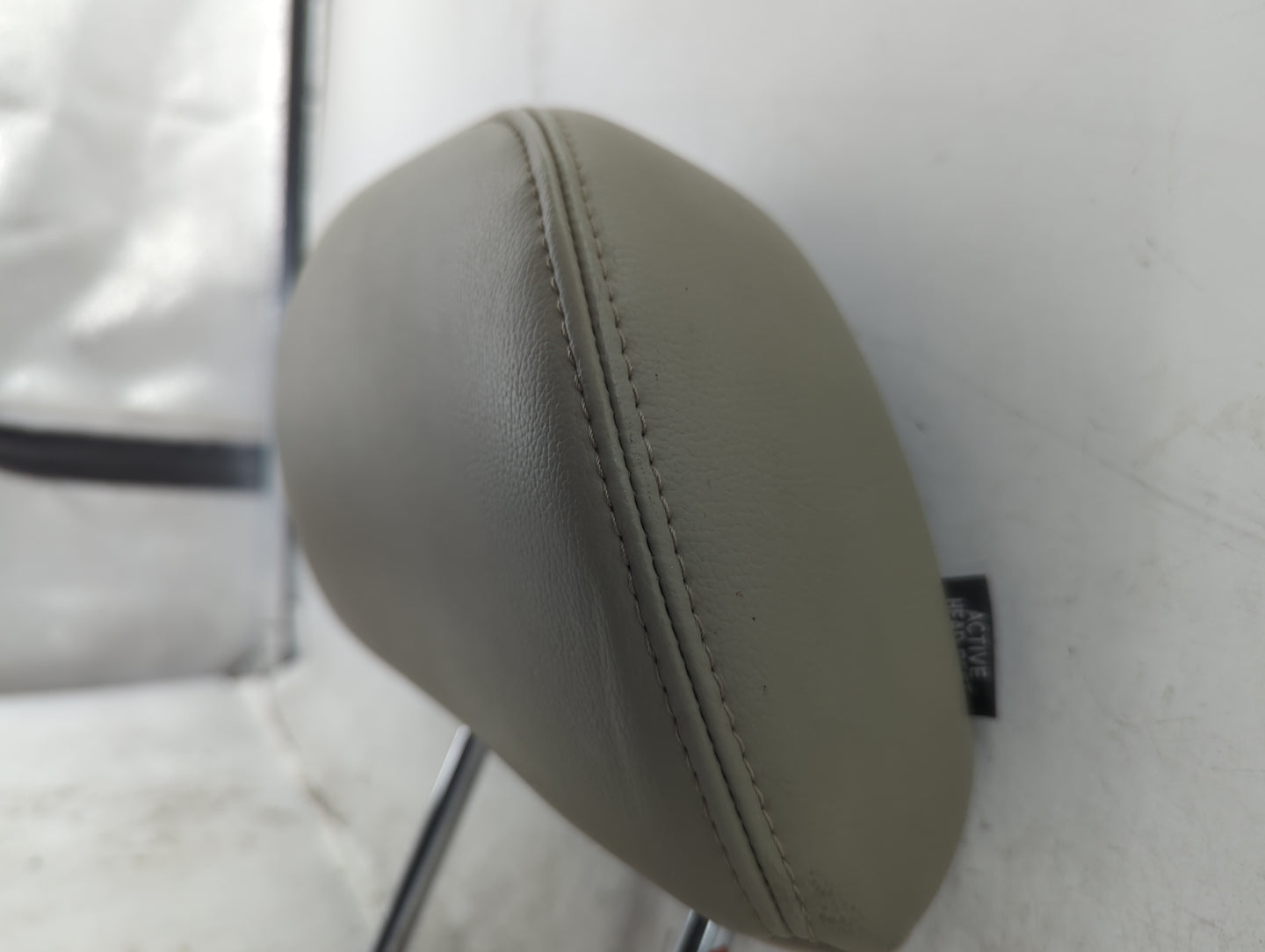 2003 Infiniti Qx4 Headrest Head Rest Rear Seat Fits OEM Used Auto Parts - Oemusedautoparts1.com