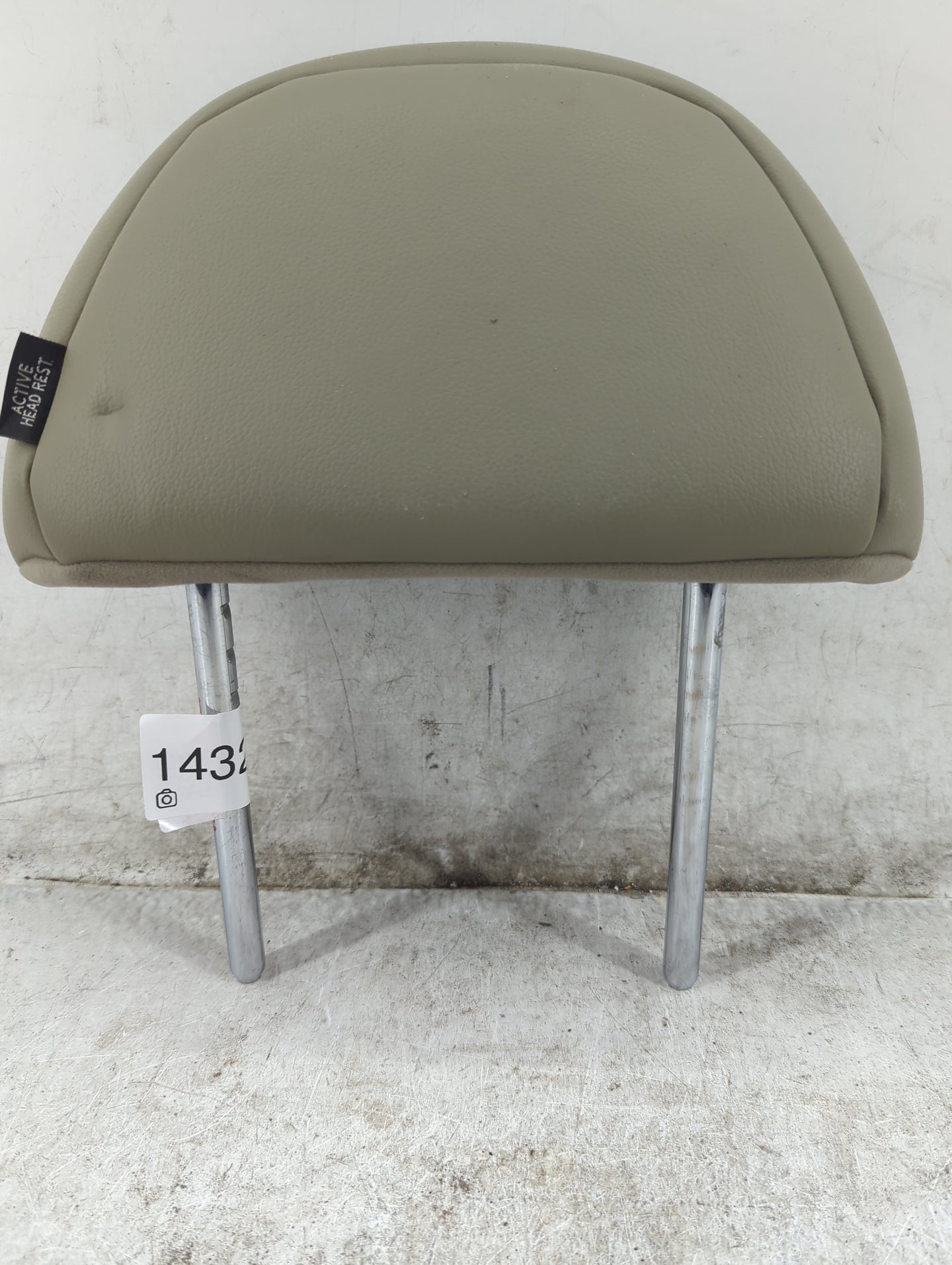 2003 Infiniti Qx4 Headrest Head Rest Rear Seat Fits OEM Used Auto Parts - Oemusedautoparts1.com