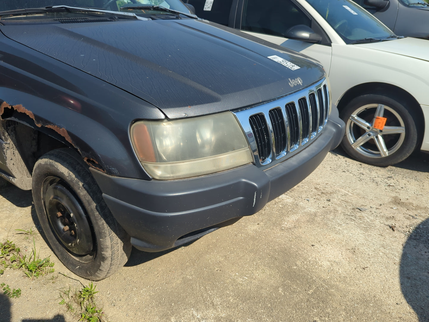 2001-2003 Jeep Grand Cherokee Front Bumper - Oem - Oemusedautoparts1.com