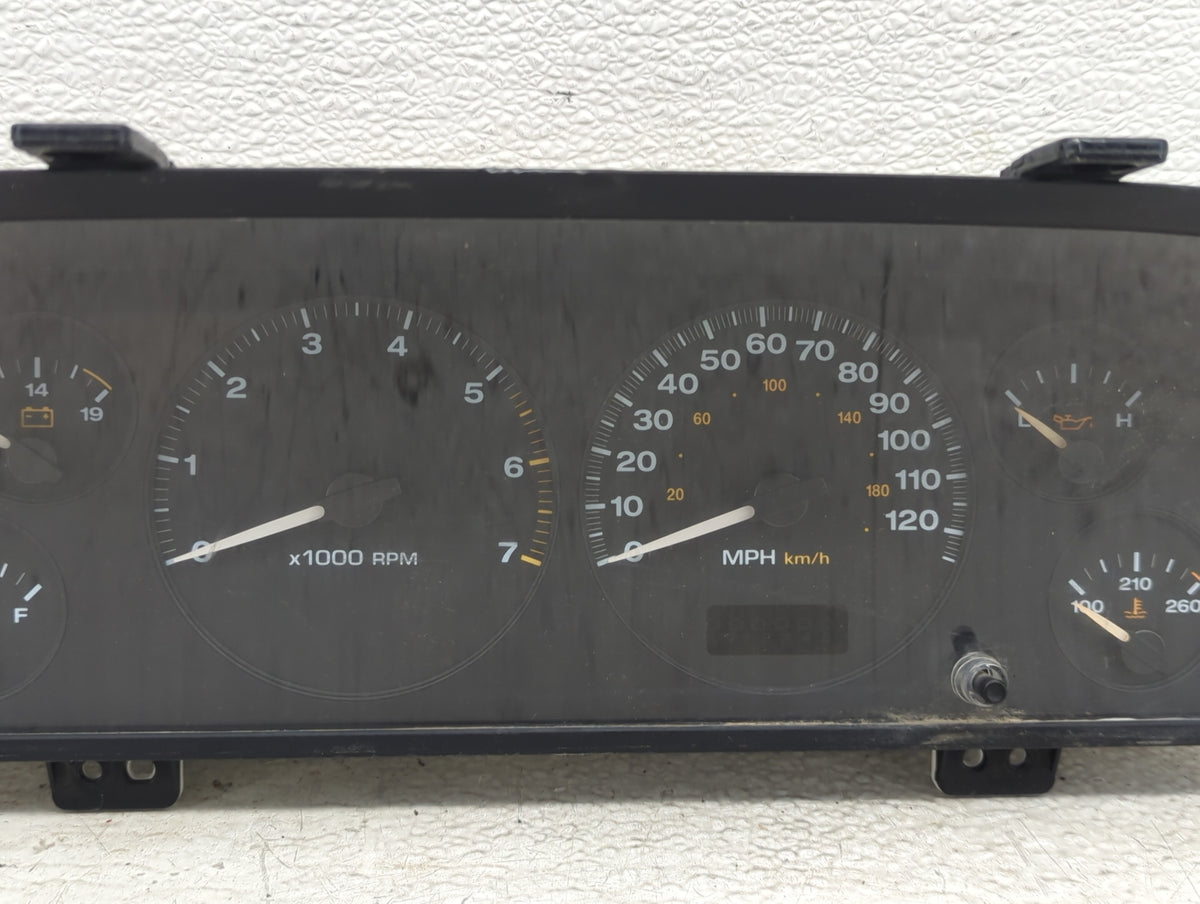2002-2004 Jeep Grand Cherokee Instrument Cluster Speedometer Gauges P/N:56050802AC Miles:1K Fits Fits 2002 2003 2004 OEM Use