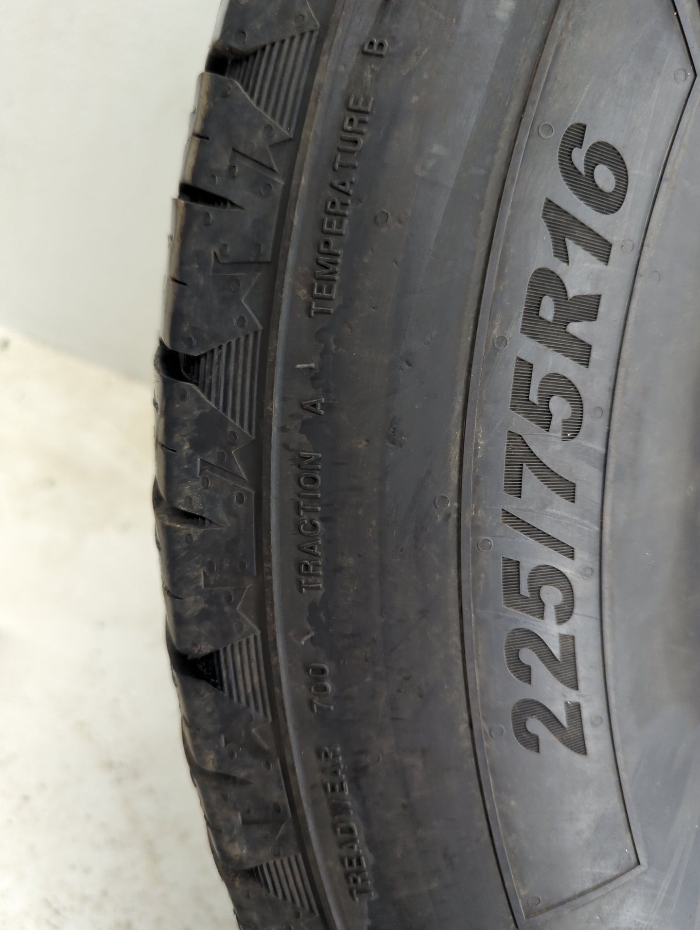 Used Tire 225/75R16 NEXEN ROADIAN HTX2 108T - Tread Depth 8.5/32 - Oemusedautoparts1.com