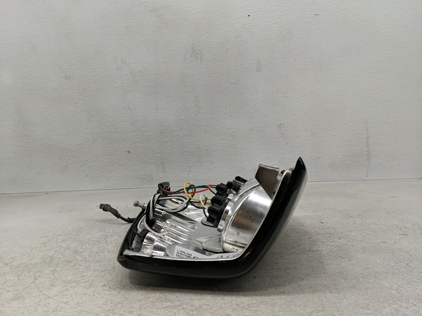 2003 Jeep Grand Cherokee Tail Light Assembly Passenger Right OEM Fits OEM Used Auto Parts - Oemusedautoparts1.com