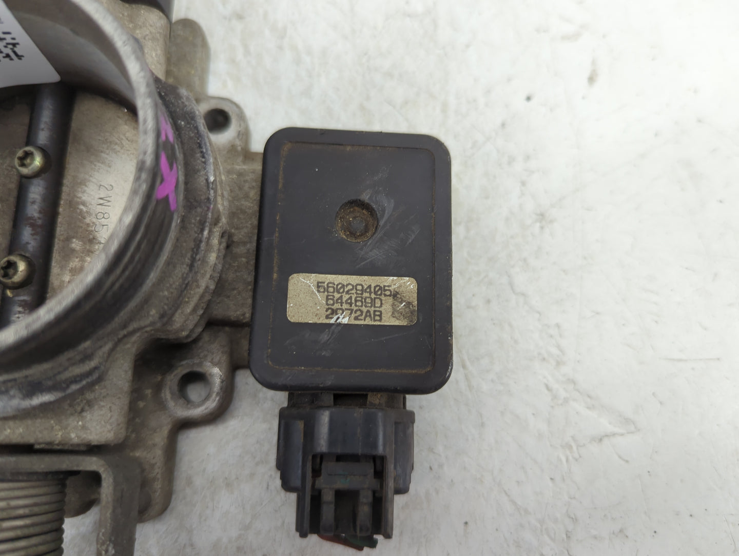 2002-2004 Jeep Grand Cherokee Throttle Body P/N:53013290AA 56029405 Fits Fits 2002 2003 2004 OEM Used Auto Parts - Oemusedau