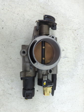 compare product 2001-2004 Jeep Grand Cherokee Throttle Body P/N:1120000BB Fits Fits 2001 2002 2003 2004 OEM Used Auto Parts