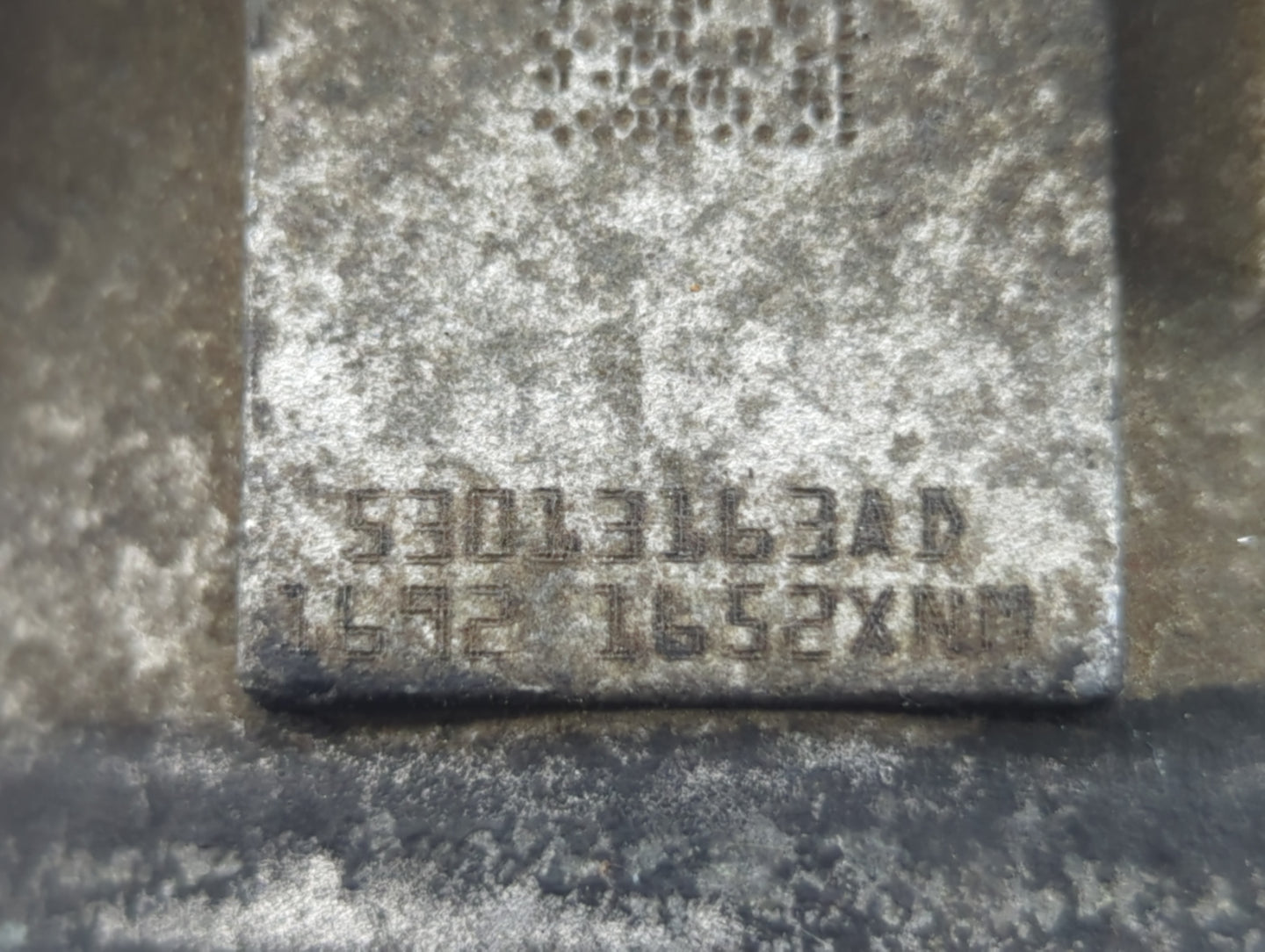 2001-2004 Jeep Grand Cherokee Throttle Body P/N:53013663AD Fits Fits 2001 2002 2003 2004 OEM Used Auto Parts - Oemusedautopa