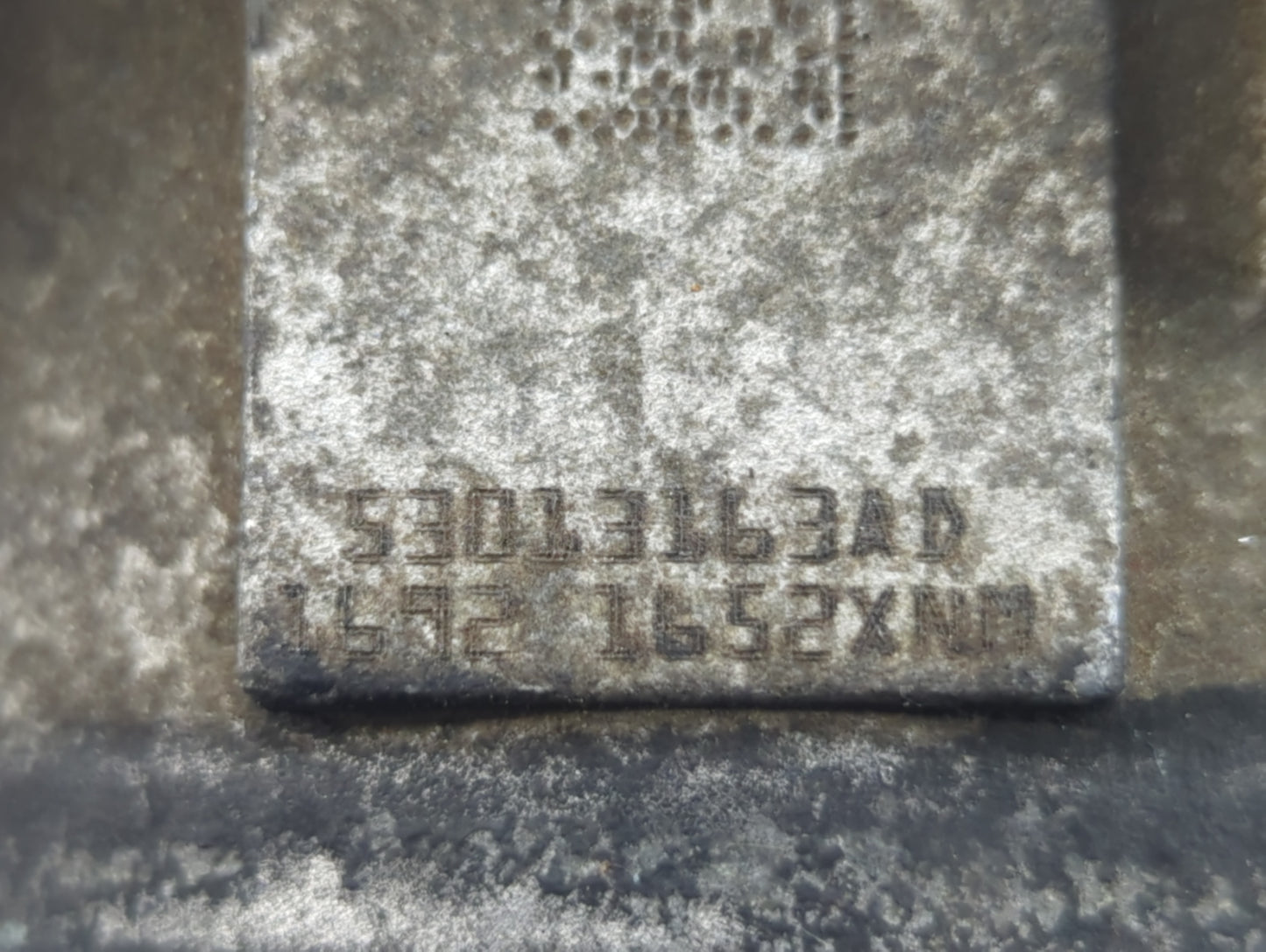 2001-2004 Jeep Grand Cherokee Throttle Body P/N:53013663AD Fits Fits 2001 2002 2003 2004 OEM Used Auto Parts - Oemusedautopa