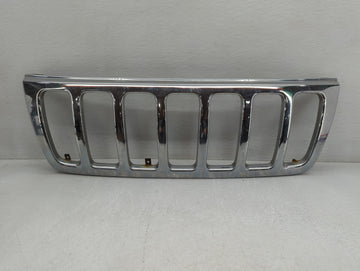 1999-2003 Jeep Grand Cherokee Front Grille Bumper Not Included - Oemusedautoparts1.com