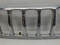 1999-2003 Jeep Grand Cherokee Front Grille Bumper Not Included - Oemusedautoparts1.com