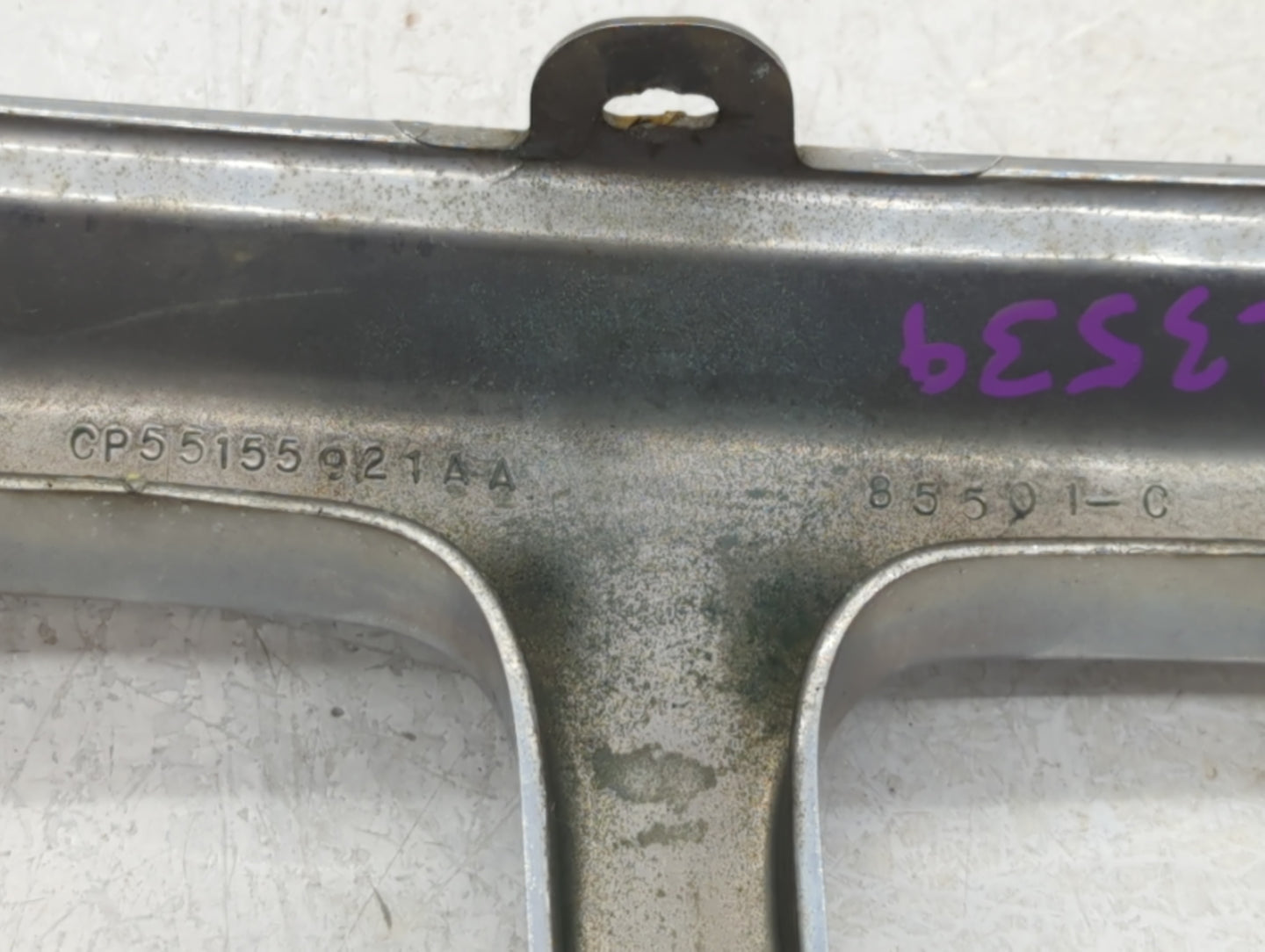 1999-2003 Jeep Grand Cherokee Front Grille Bumper Not Included - Oemusedautoparts1.com
