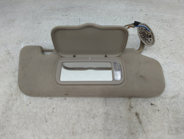 2002-2003 Jeep Liberty Sun Visor Shade Replacement Passenger Right Mirror Fits Fits 2002 2003 OEM Used Auto Parts - Oemuseda
