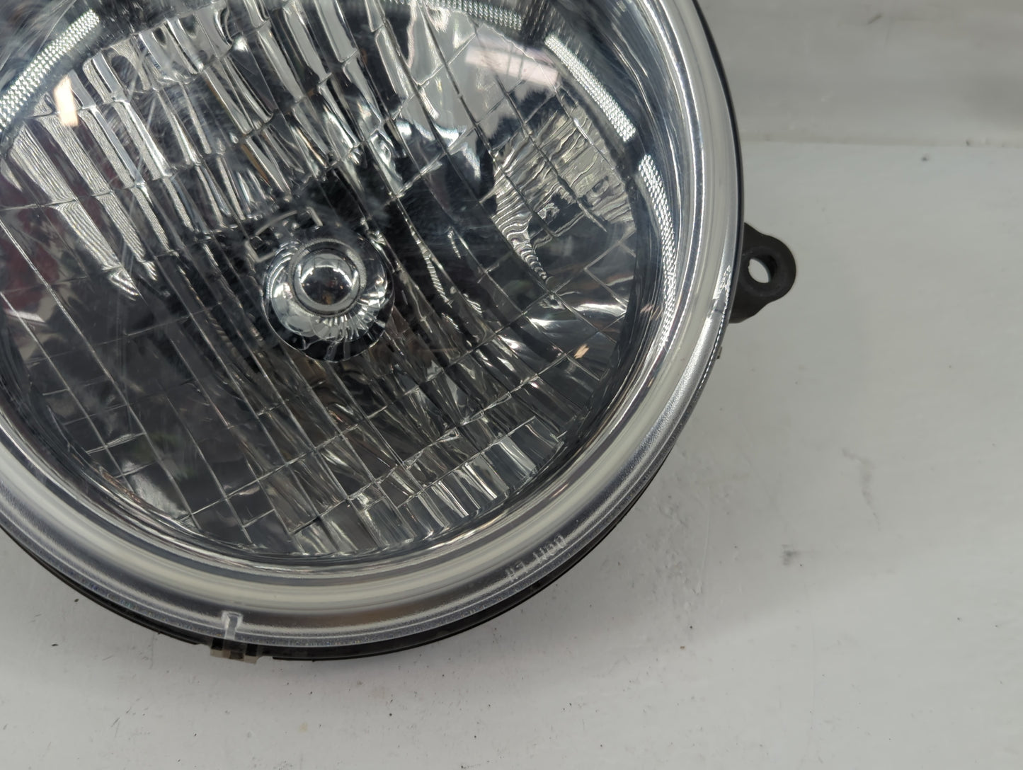 2002-2004 Jeep Liberty Driver Left Oem Head Light Headlight Lamp - Oemusedautoparts1.com