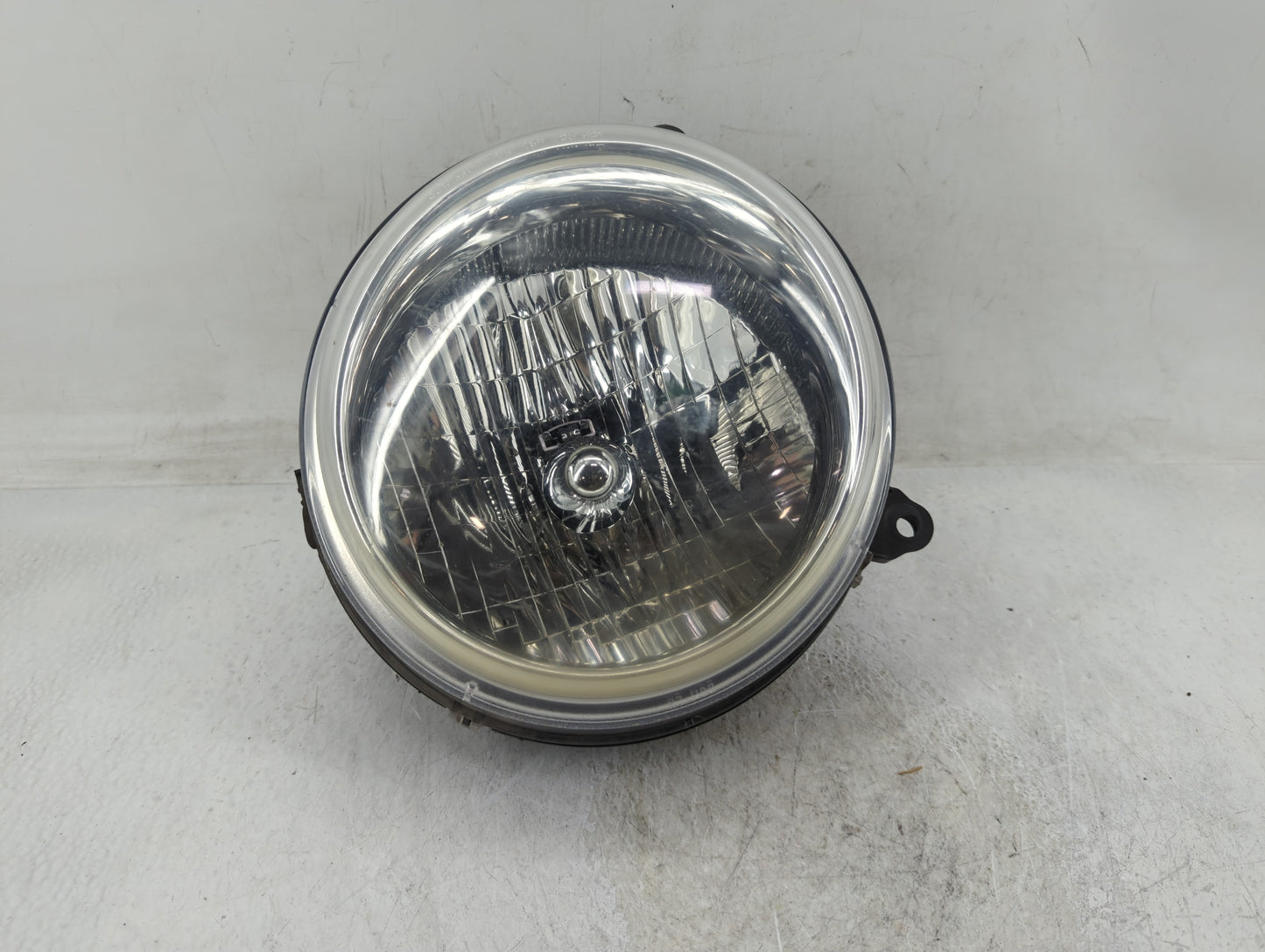 2002-2004 Jeep Liberty Driver Left Oem Head Light Headlight Lamp - Oemusedautoparts1.com