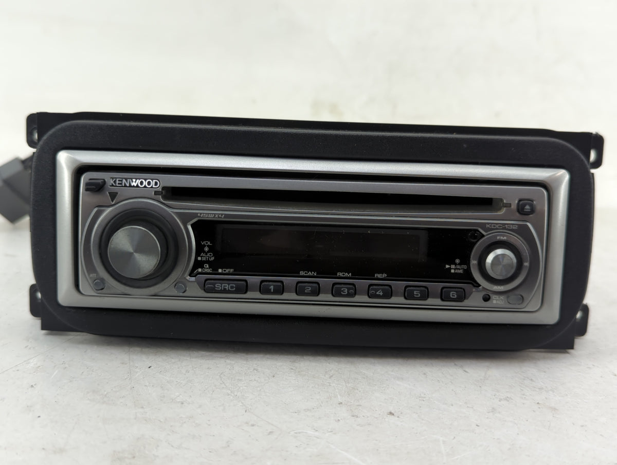 2003 Jeep Liberty Radio AM FM Cd Player Receiver Replacement OEM Used Auto Parts - Oemusedautoparts1.com