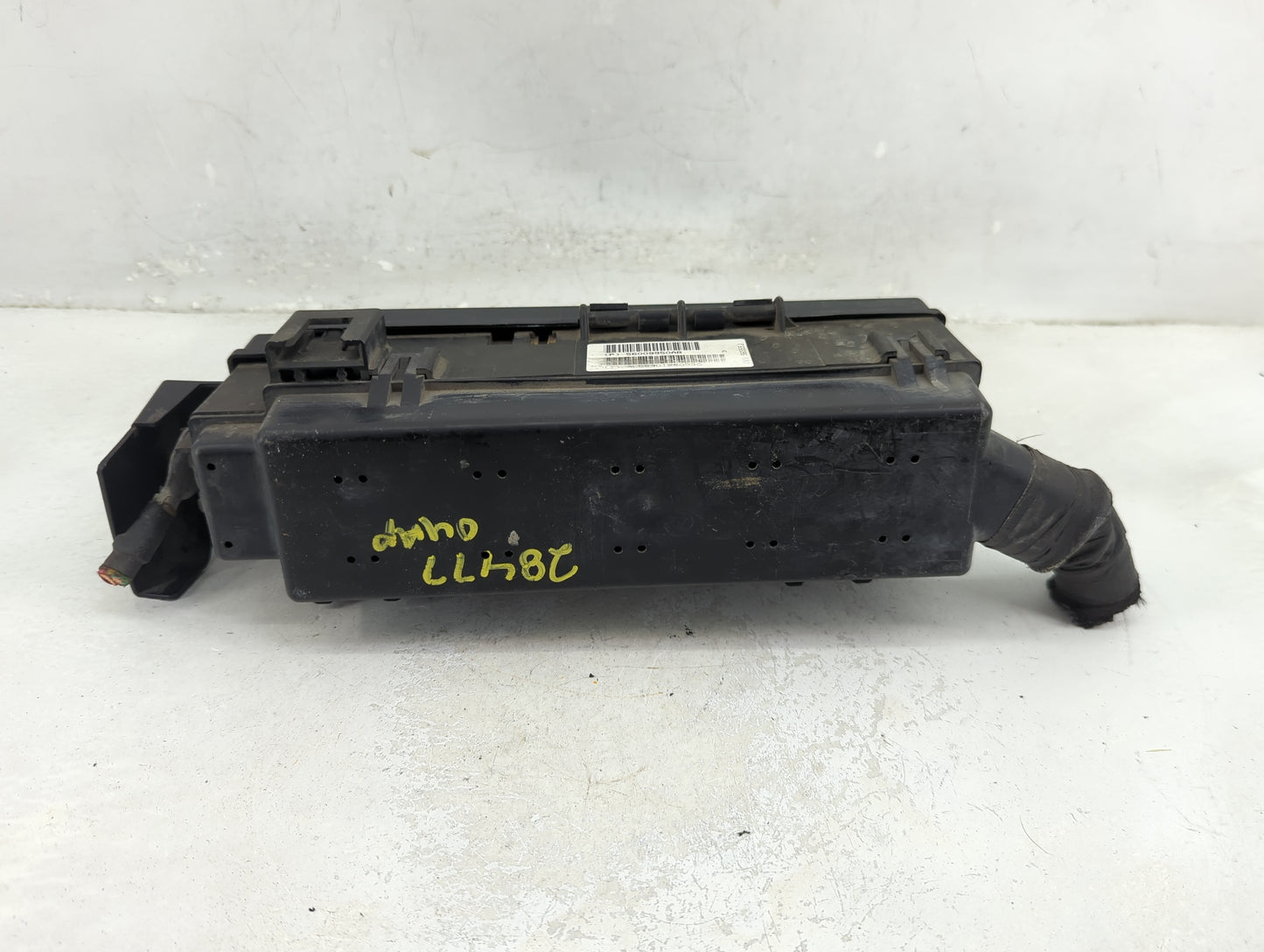 2002-2004 Jeep Liberty Fusebox Fuse Box Panel Relay Module P/N:56009950AR Fits Fits 2002 2003 2004 OEM Used Auto Parts - Oem