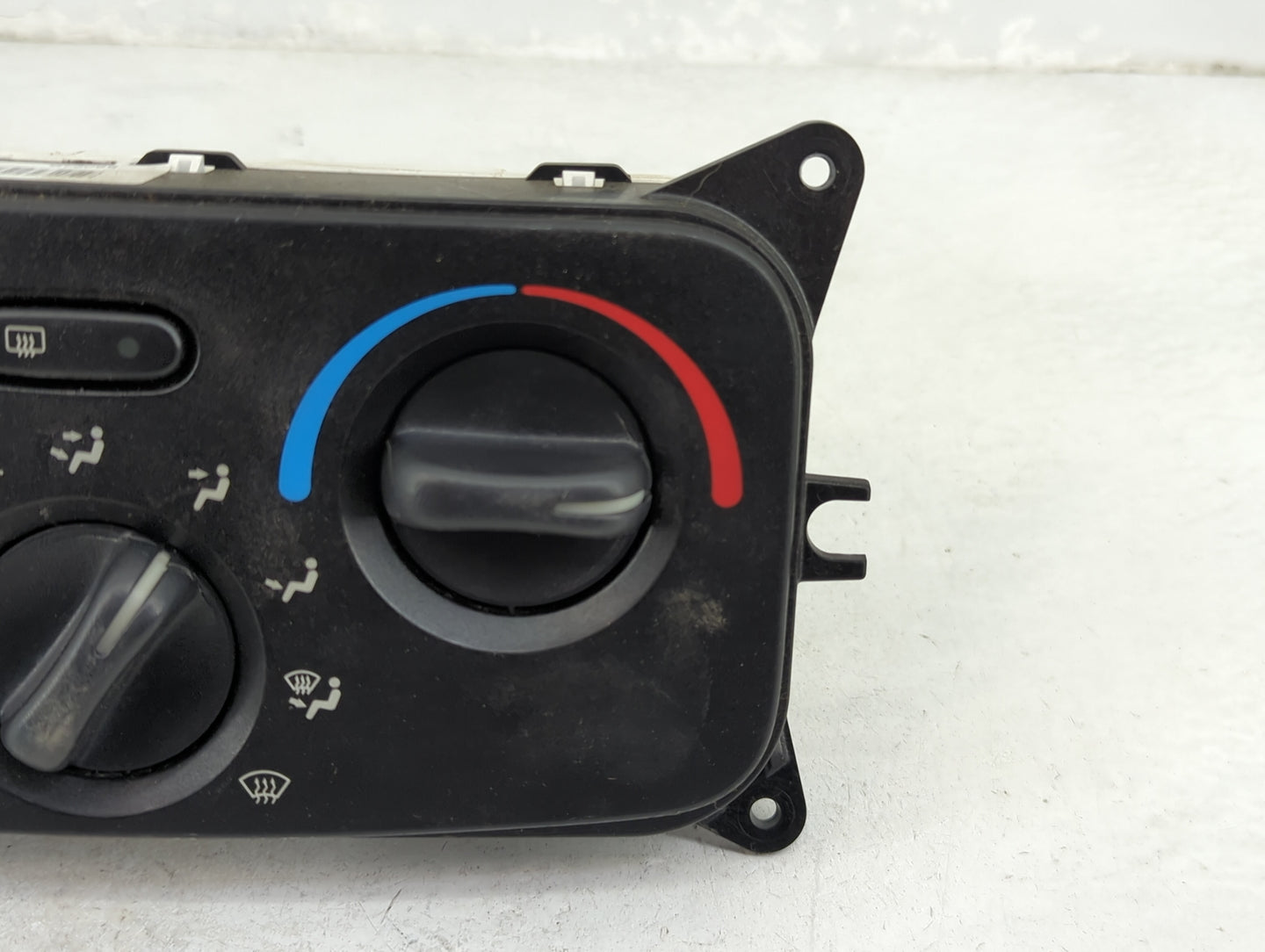 2002-2003 Jeep Liberty Climate Control Module Temperature AC/Heater Replacement P/N:P55037533AD Fits Fits 2002 2003 OEM Used