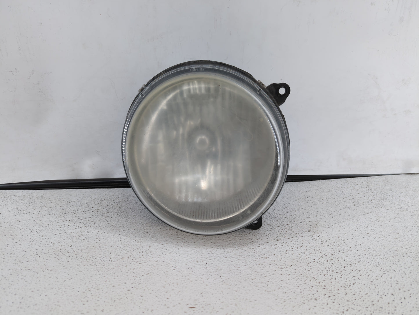 2002-2004 Jeep Liberty Passenger Right Oem Head Light Headlight Lamp - Oemusedautoparts1.com