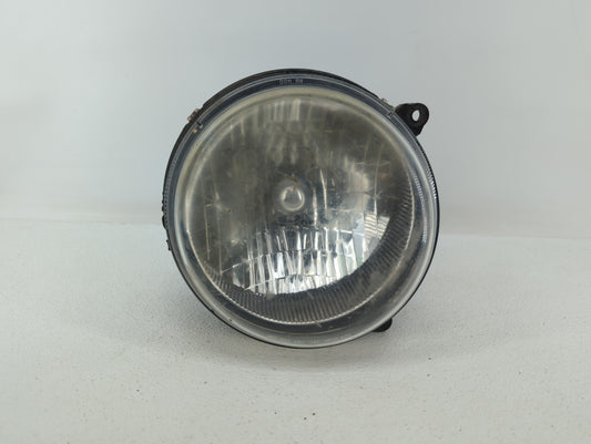 2002-2004 Jeep Liberty Passenger Right Oem Head Light Headlight Lamp - Oemusedautoparts1.com