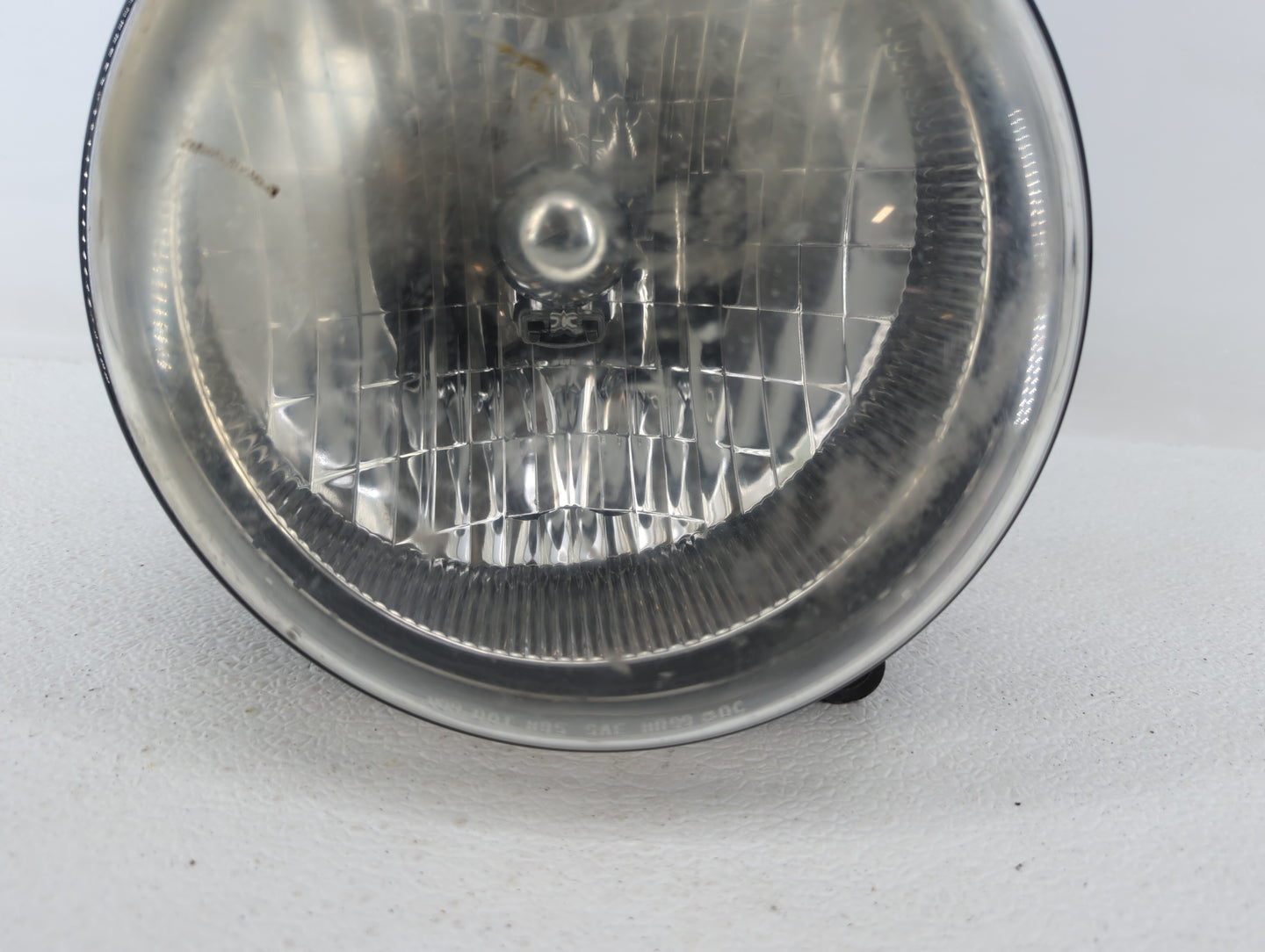 2002-2004 Jeep Liberty Passenger Right Oem Head Light Headlight Lamp - Oemusedautoparts1.com