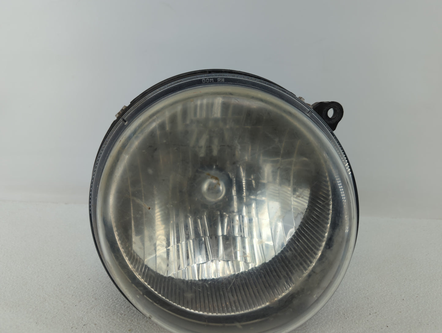 2002-2004 Jeep Liberty Passenger Right Oem Head Light Headlight Lamp - Oemusedautoparts1.com