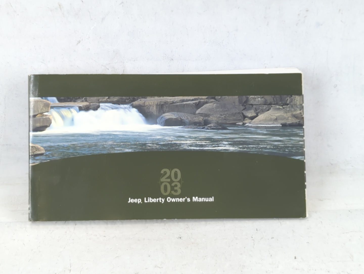 2003 Jeep Liberty Owners Manual Book Guide P/N:81-326-0341 OEM Used Auto Parts - Oemusedautoparts1.com