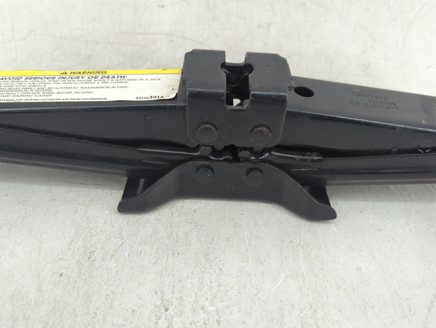 Jeep Liberty Spare Scissor Car Jack 820817 - Oemusedautoparts1.com