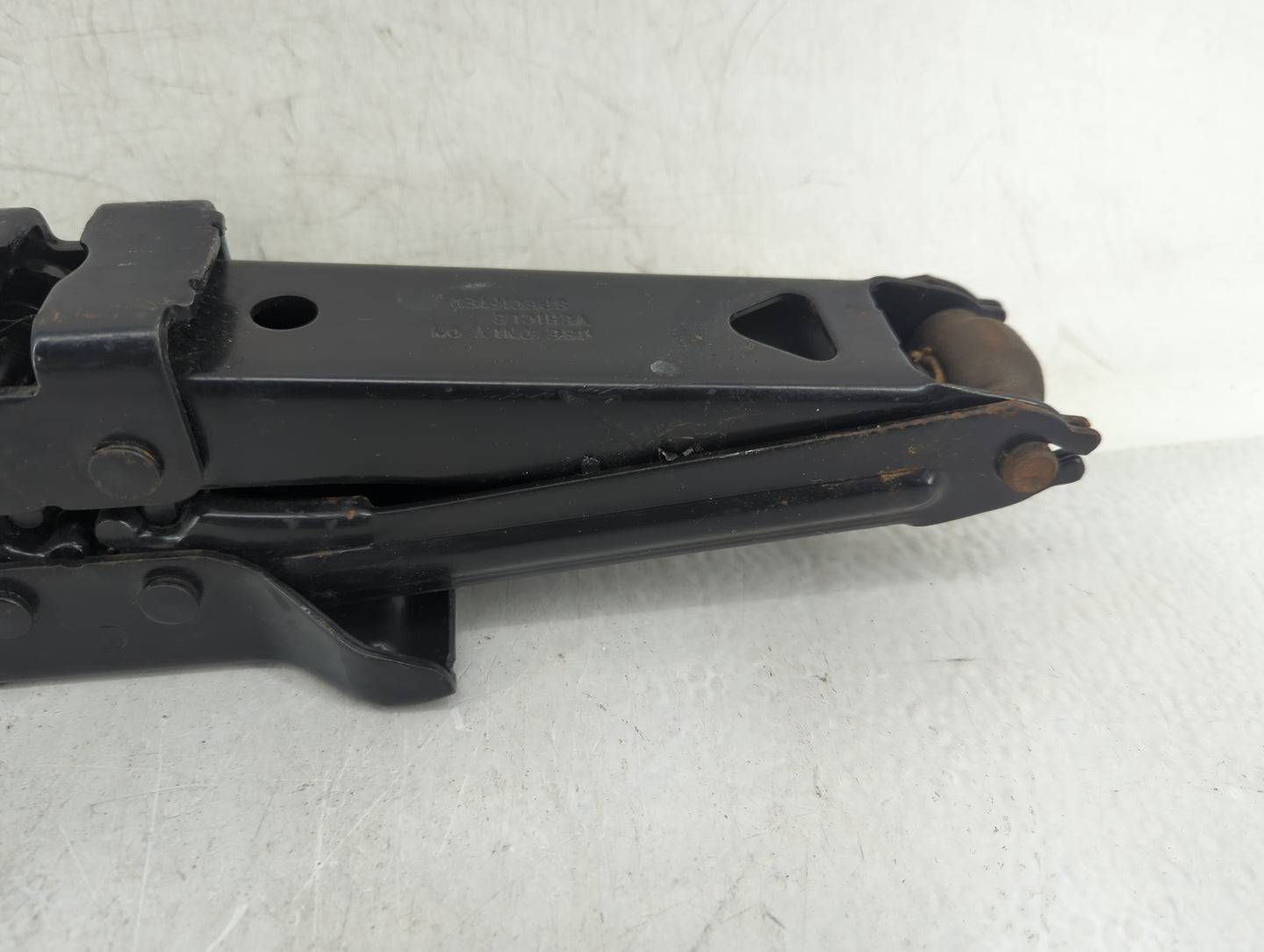 Jeep Liberty Spare Scissor Car Jack 820817 - Oemusedautoparts1.com