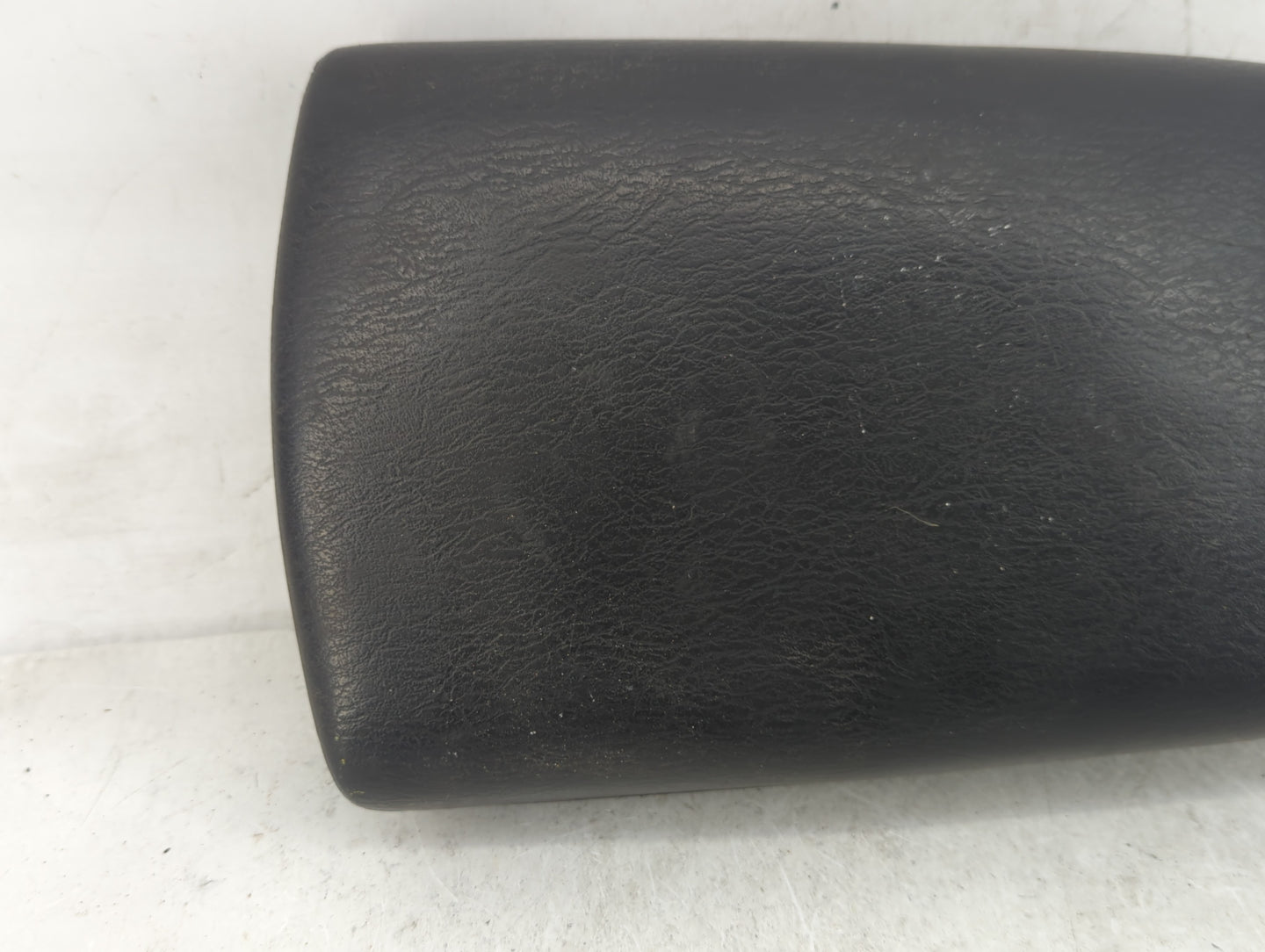 2002-2004 Jeep Liberty Center Console Armrest Cover Lid Fits Fits 2002 2003 2004 OEM Used Auto Parts - Oemusedautoparts1.com