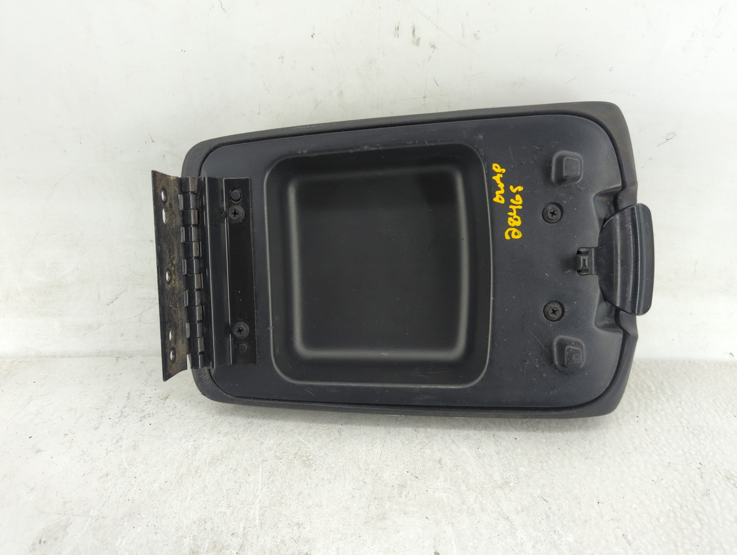 2002-2004 Jeep Liberty Center Console Armrest Cover Lid Fits Fits 2002 2003 2004 OEM Used Auto Parts - Oemusedautoparts1.com