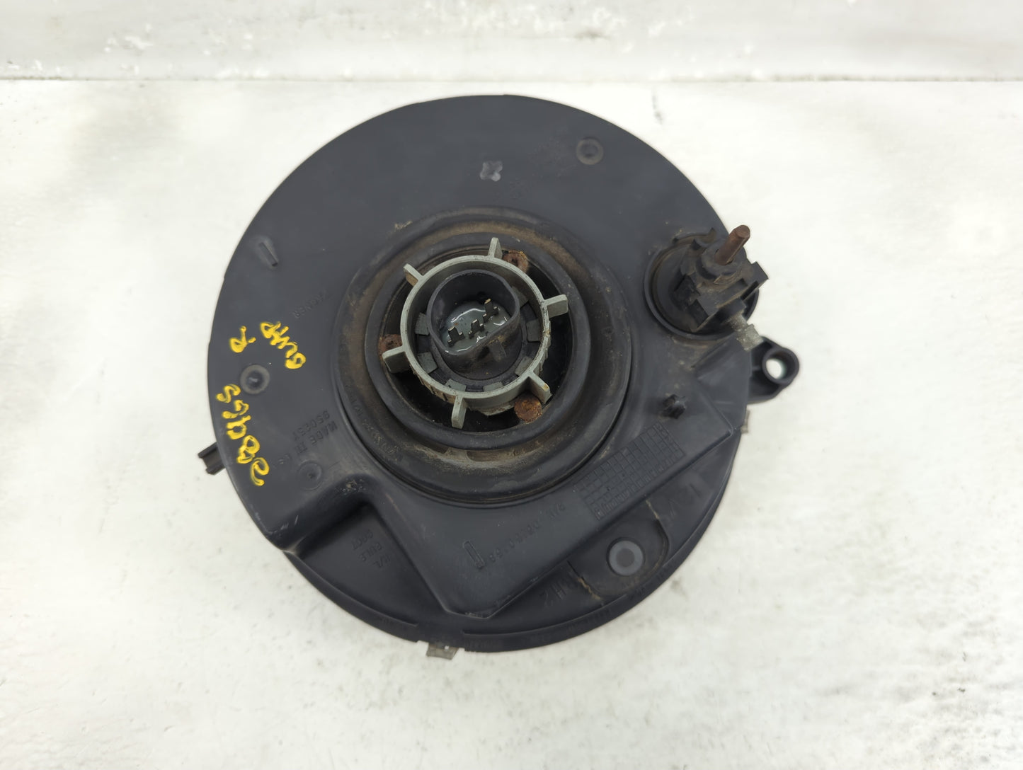 2002-2004 Jeep Liberty Passenger Right Oem Head Light Headlight Lamp - Oemusedautoparts1.com