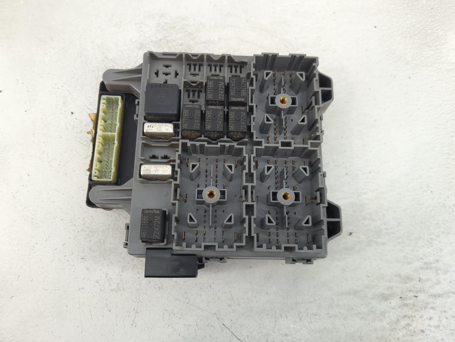 2003-2003 Jeep Liberty Body Control Module Bcm Inner Cabin Fuse Box - Oemusedautoparts1.com