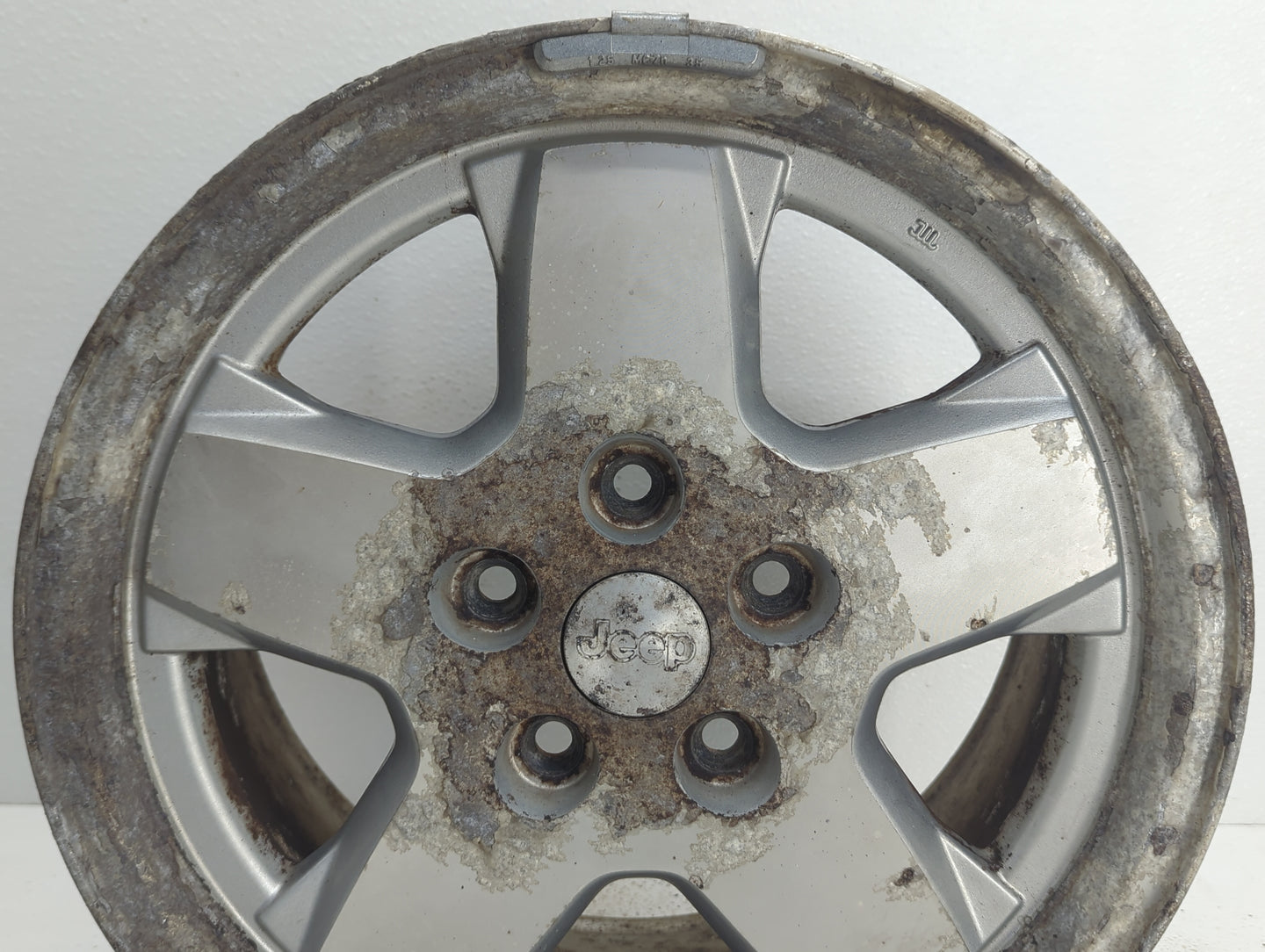 2002-2007 Jeep Liberty Oem Wheel Rim 823116 - Oemusedautoparts1.com
