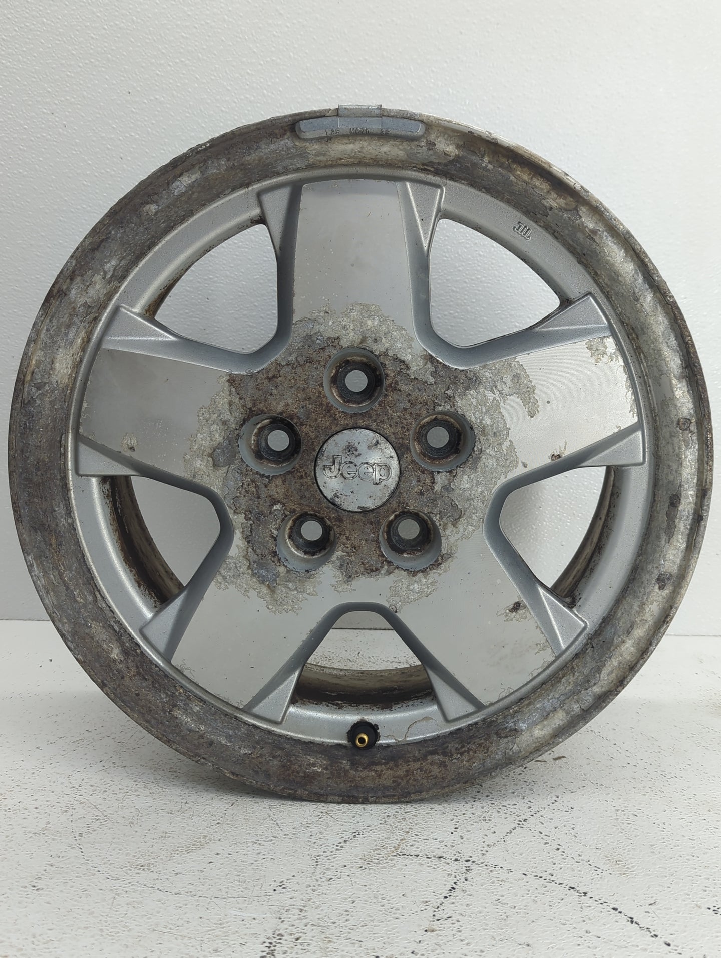 2002-2007 Jeep Liberty Oem Wheel Rim 823116 - Oemusedautoparts1.com