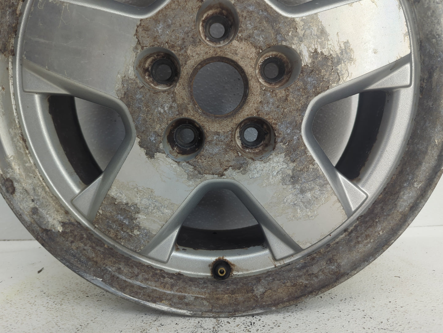 2002-2007 Jeep Liberty Oem Wheel Rim 823117 - Oemusedautoparts1.com