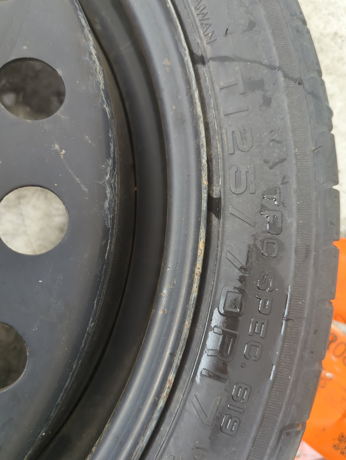 2003 Jeep Liberty Spare Donut Tire Wheel Rim Oem - Oemusedautoparts1.com