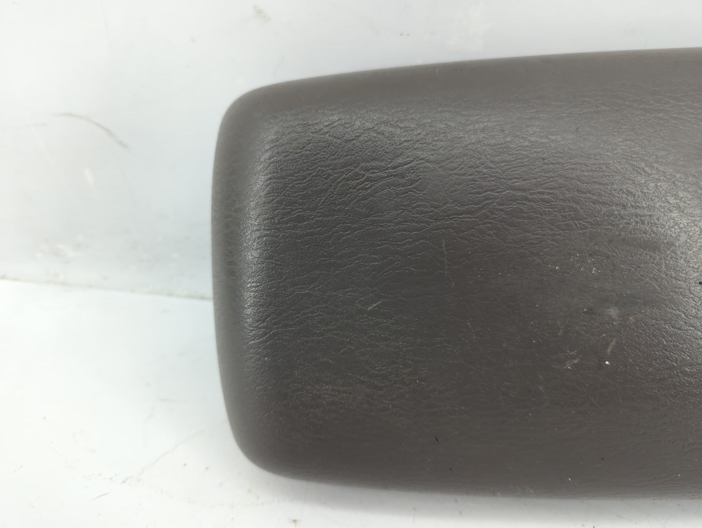 2002-2004 Jeep Liberty Center Console Armrest Cover Lid Fits Fits 2002 2003 2004 OEM Used Auto Parts - Oemusedautoparts1.com