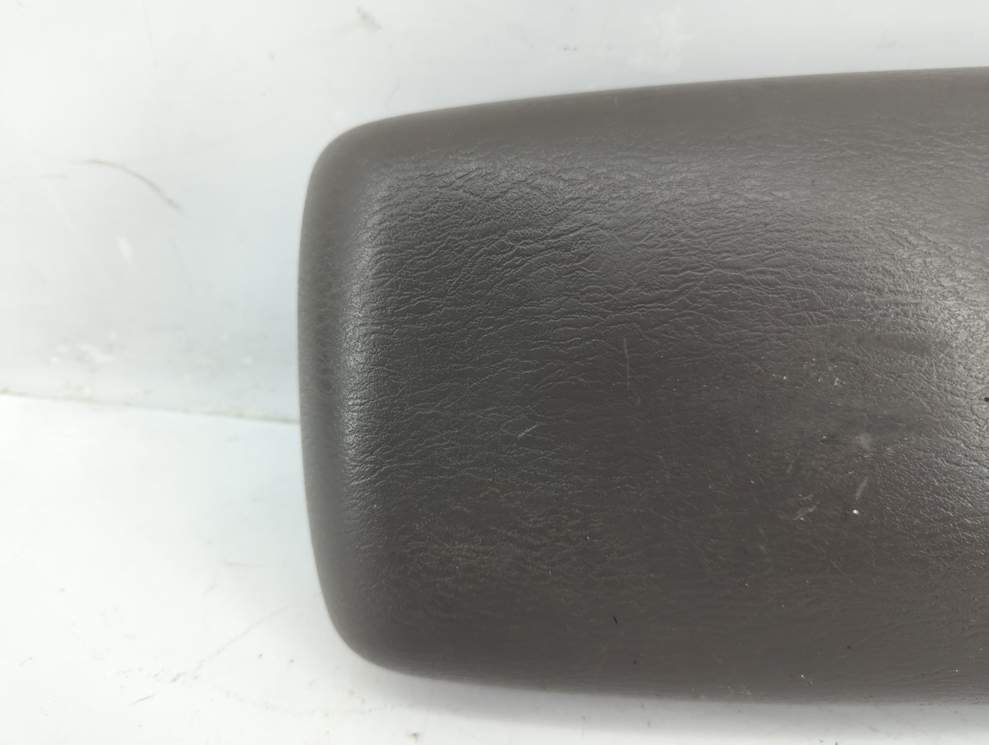 2002-2004 Jeep Liberty Center Console Armrest Cover Lid Fits Fits 2002 2003 2004 OEM Used Auto Parts - Oemusedautoparts1.com