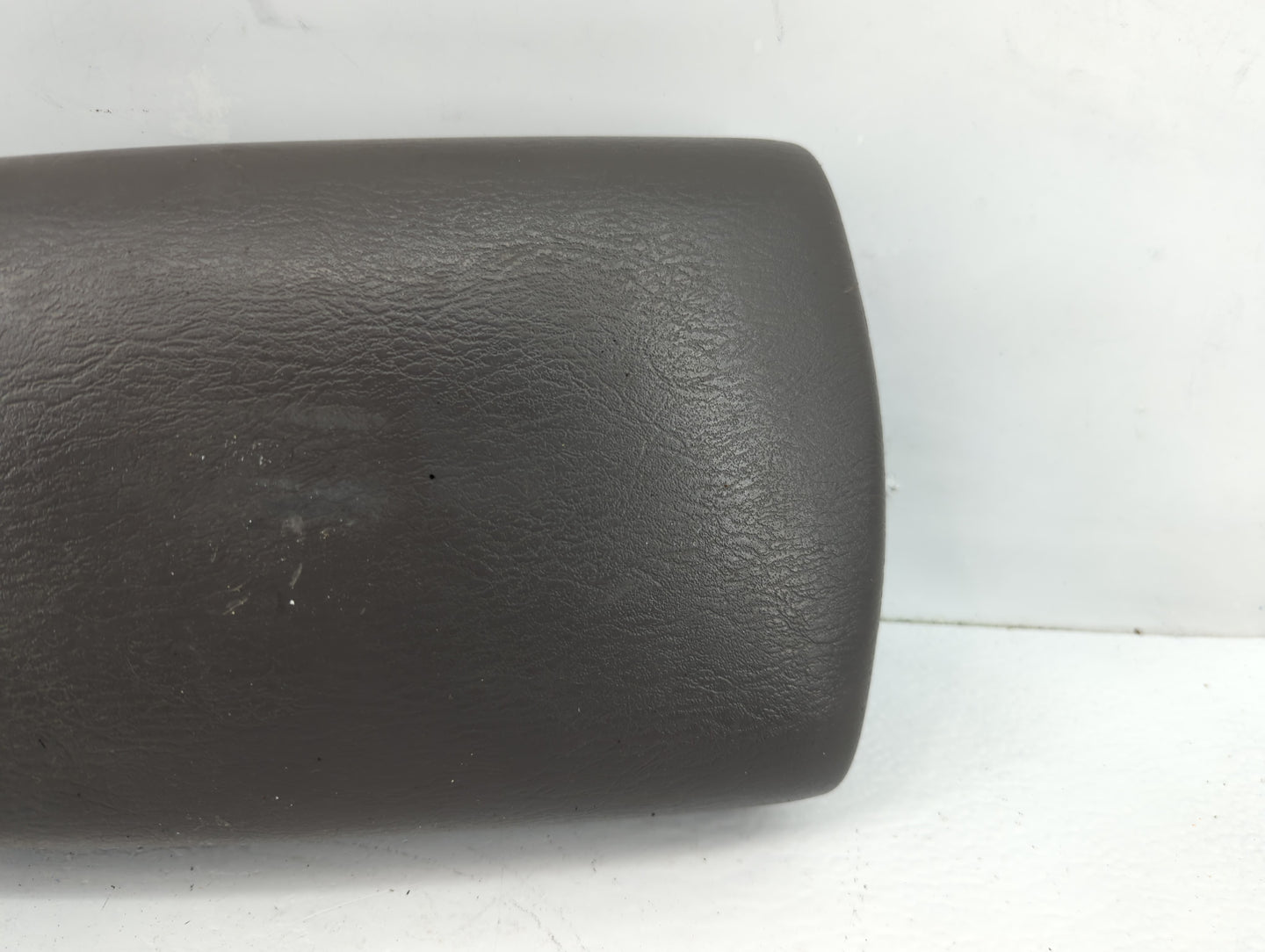 2002-2004 Jeep Liberty Center Console Armrest Cover Lid Fits Fits 2002 2003 2004 OEM Used Auto Parts - Oemusedautoparts1.com