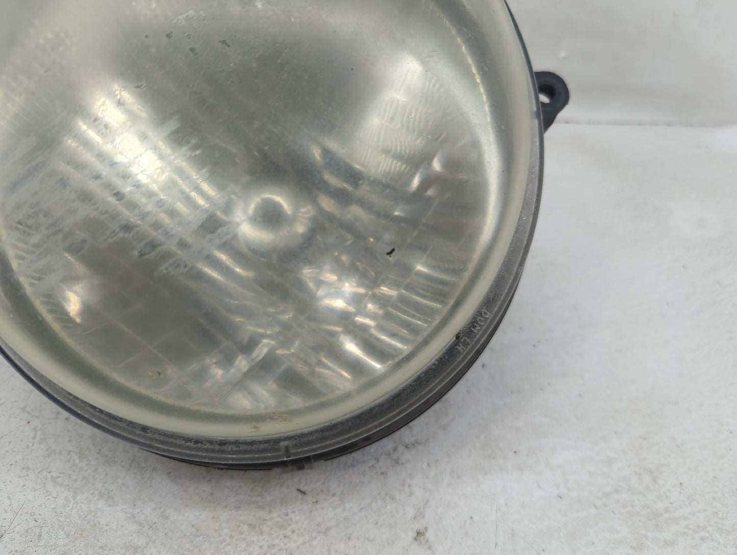 2002-2004 Jeep Liberty Passenger Right Oem Head Light Headlight Lamp - Oemusedautoparts1.com