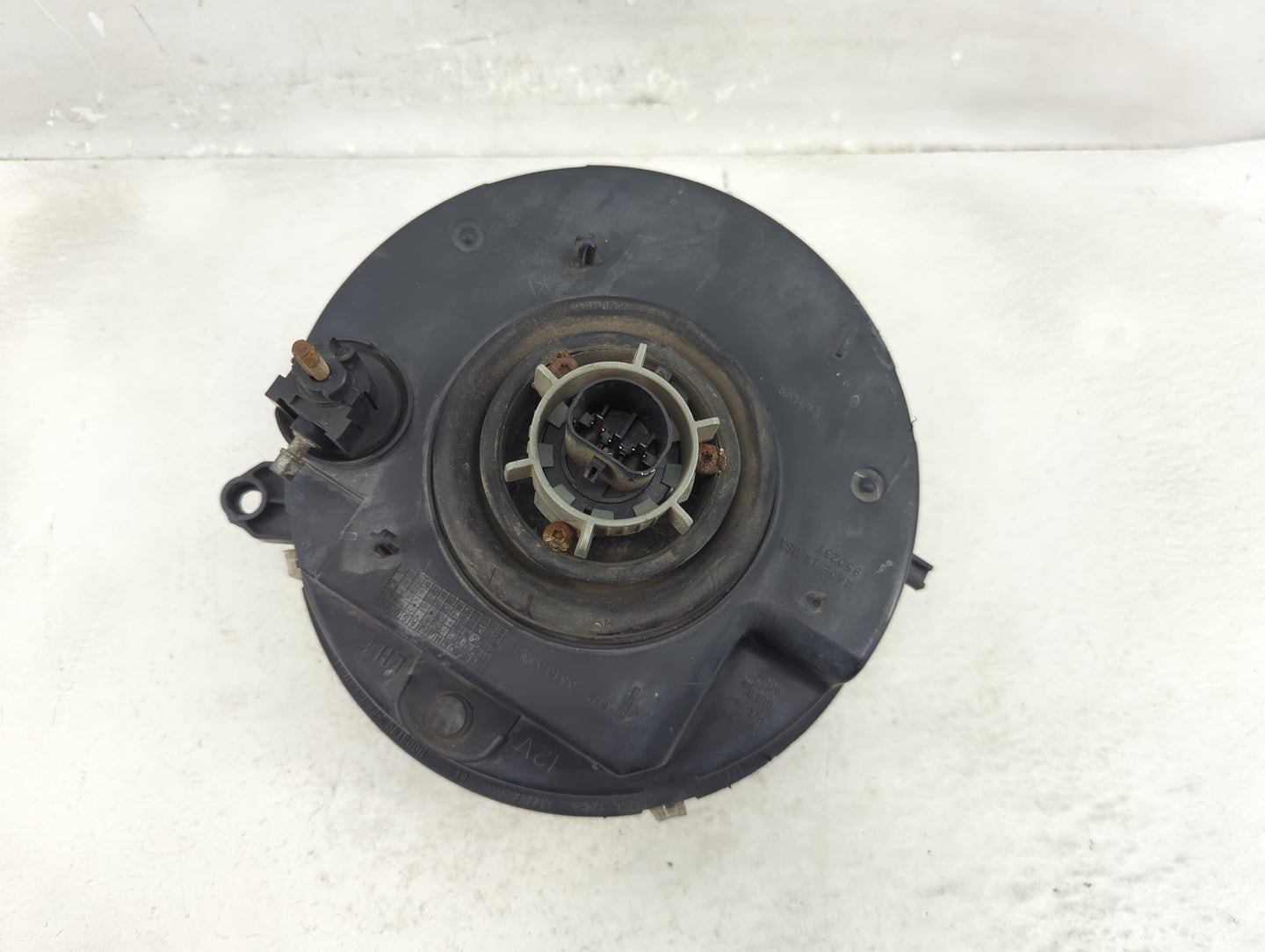 2002-2004 Jeep Liberty Passenger Right Oem Head Light Headlight Lamp - Oemusedautoparts1.com